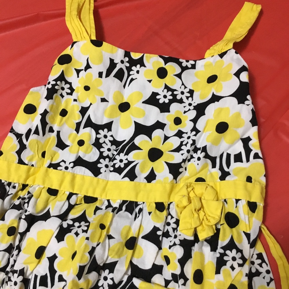 Daisy girls dress - Picture 2 of 5